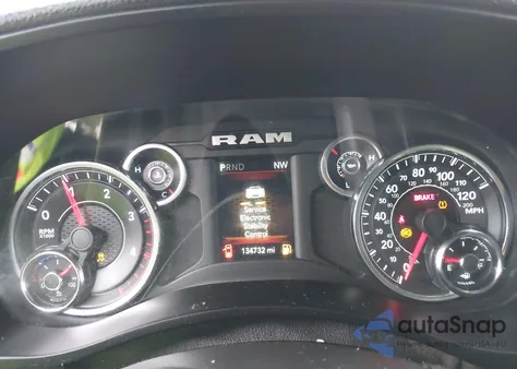 2022 Ram 2500 Tradesman 4X4 6'4 Box z USA, uszkodzony, nr VIN 3C6UR5CL9NG138737